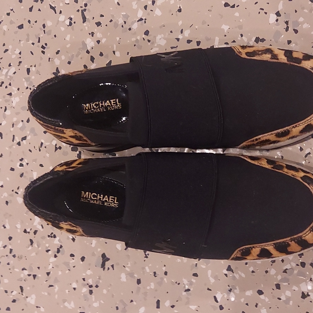 Michael kors wedges.